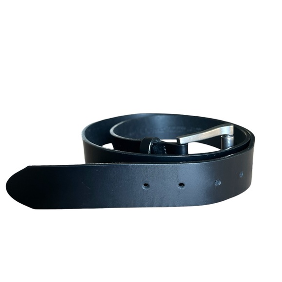 L.L. Bean Black Leather Belt Silver Buckle Mens 38 Made in USA Full Grain - Picture 2 of 10